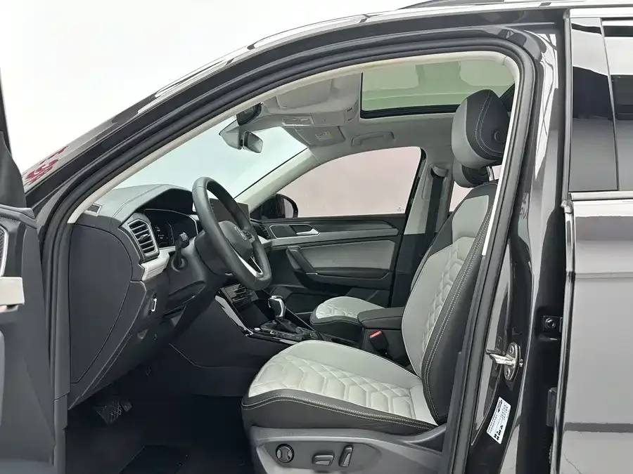 Volkswagen Tayron Tanyue 2023 280TSI 2WD Luxury Plus Advanced Edition 2023 — миниатюра 2