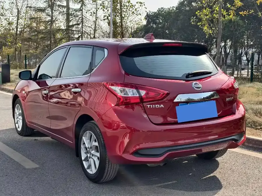 Nissan Tiida Tiida 2024 1.6L CVT cool version 2025 — миниатюра 3