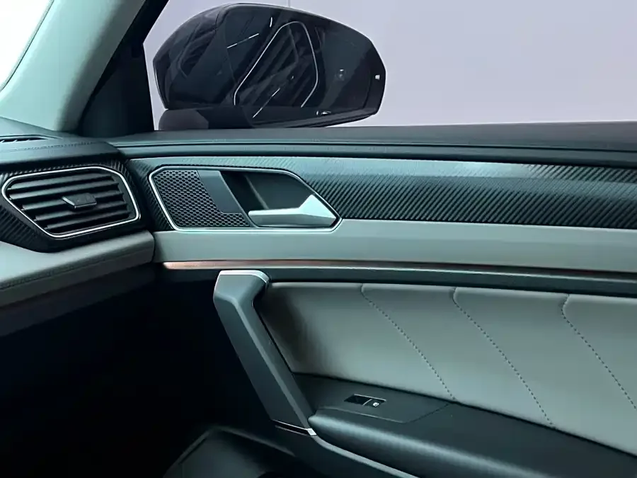 Volkswagen Tayron Tanyue 2023 280TSI 2WD Luxury Plus Advanced Edition 2023 — миниатюра 3