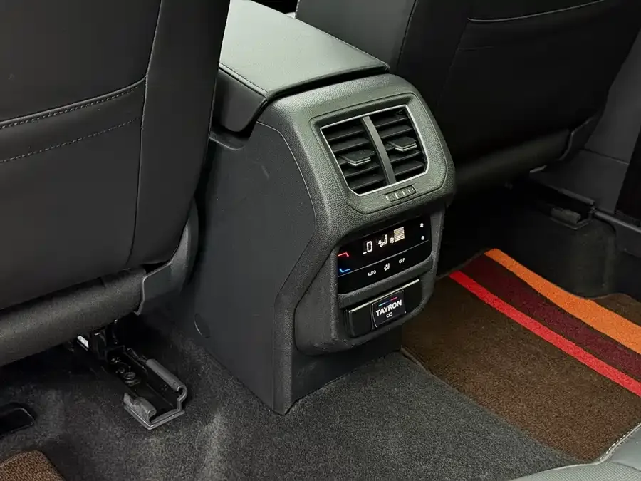 Volkswagen Tayron Tanyue 2023 280TSI 2WD Luxury Plus Advanced Edition 2022 — миниатюра 3