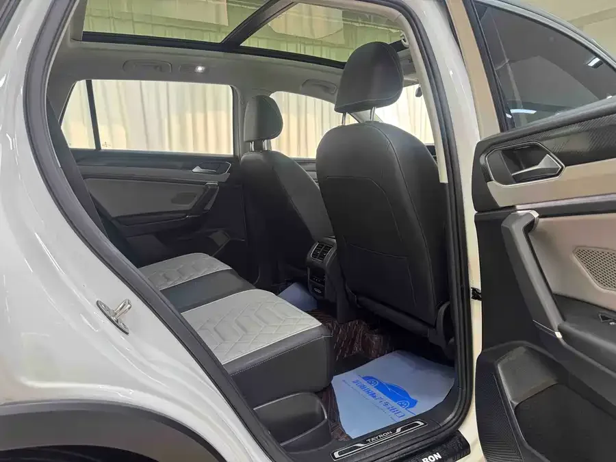 Volkswagen Tayron Tanyue 2023 280TSI 2WD Luxury Plus Advanced Edition 2022 — миниатюра 3