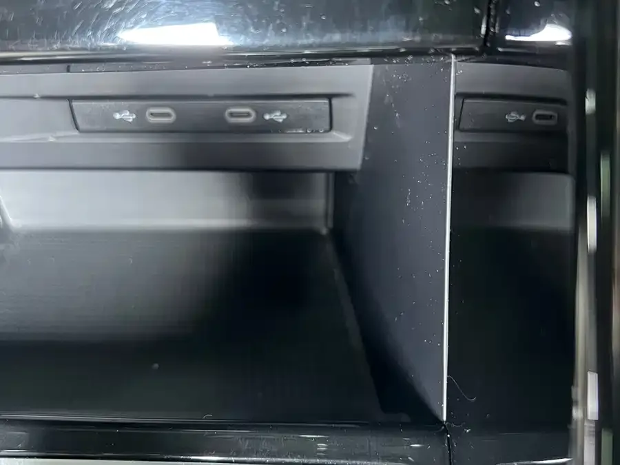 Volkswagen Tayron Tanyue 2023 280TSI 2WD Luxury Plus Advanced Edition 2022 — миниатюра 4