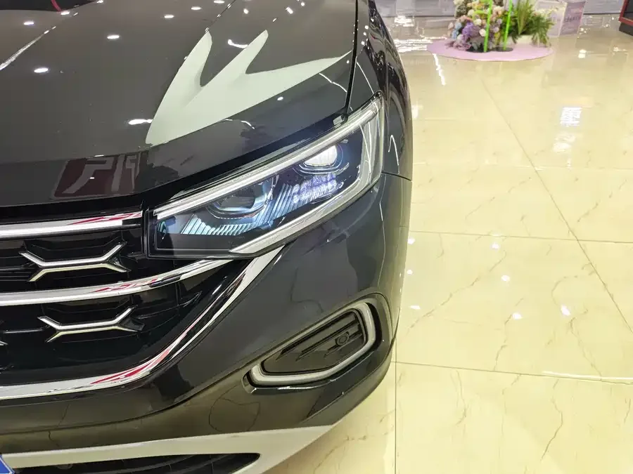 Volkswagen Tayron Tanyue 2023 280TSI 2WD Luxury Plus Advanced Edition 2023 — миниатюра 3