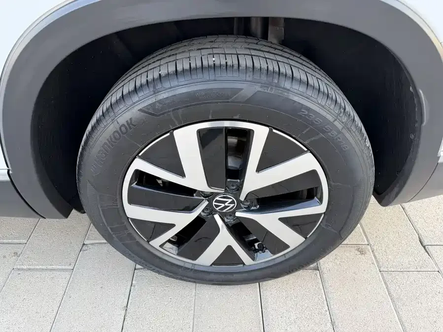 Volkswagen Tayron Tanyue 2023 280TSI 2WD Luxury Plus Advanced Edition 2022 — миниатюра 2