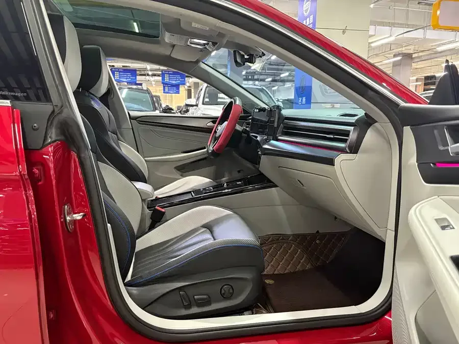 Volkswagen Lamando Lingdu 2022 Lingdu L 280TSI DSG Super Hot Flagship Edition 2022 — миниатюра 2
