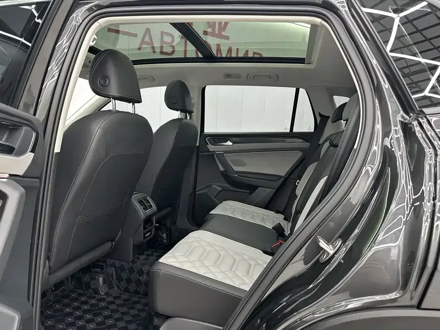 Volkswagen Tayron Tanyue 2023 280TSI 2WD Luxury Plus Advanced Edition 2023 — миниатюра 2