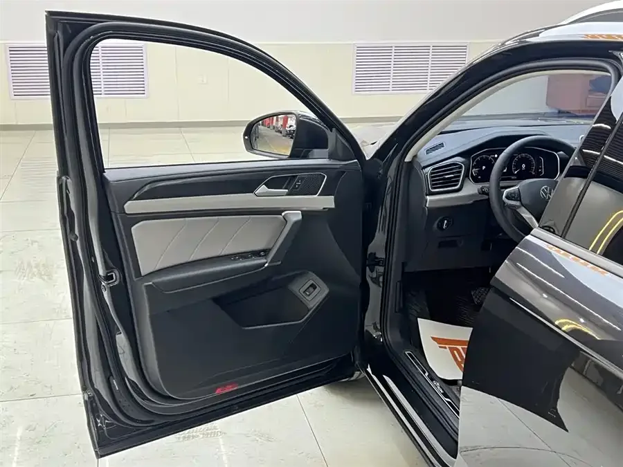 Volkswagen Tayron Tanyue 2023 280TSI 2WD Luxury Plus Advanced Edition 2023 — миниатюра 4