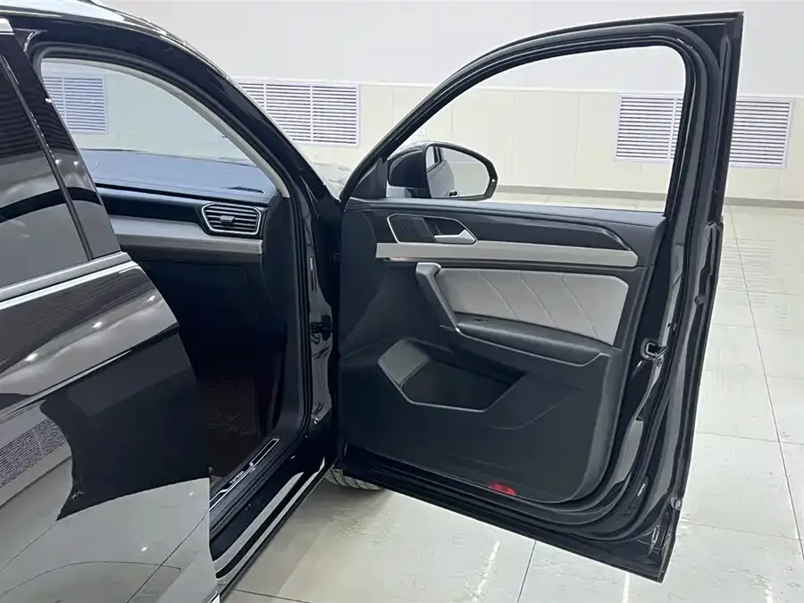 Volkswagen Tayron Tanyue 2023 280TSI 2WD Luxury Plus Advanced Edition 2023 — миниатюра 5