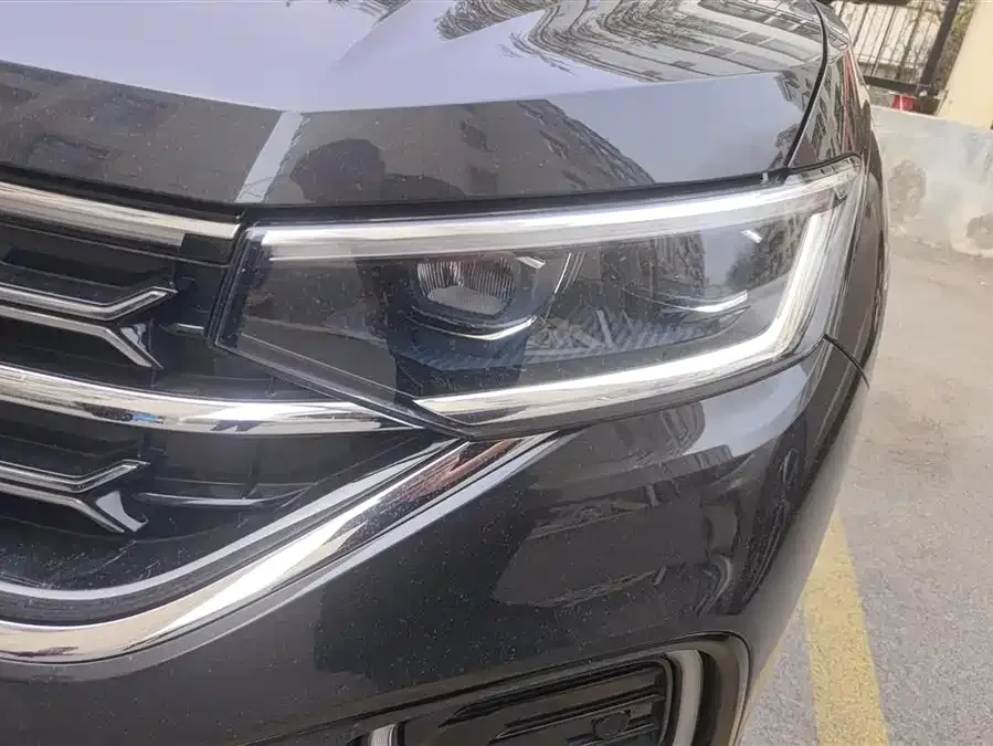 Volkswagen Tayron Tanyue 2023 330TSI 2WD Luxury Plus Advanced Edition 2023 — миниатюра 2