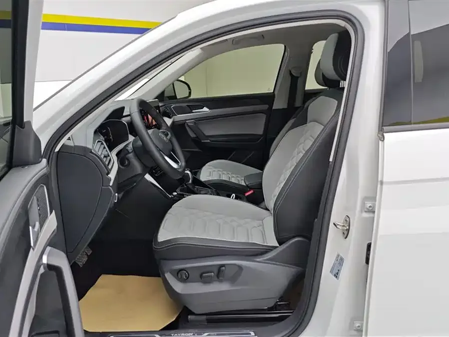 Volkswagen Tayron Tanyue 2024 330TSI 2WD Luxury Plus Advanced Edition 2025 — миниатюра 3