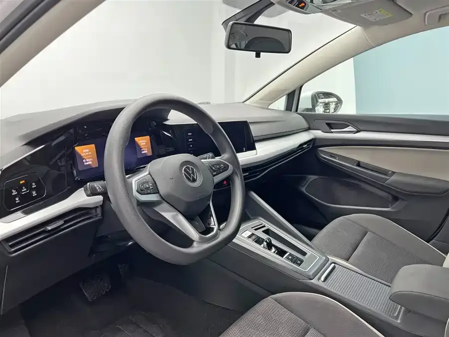 Volkswagen golf Golf 2023 200TSI DSG 2023 — миниатюра 4