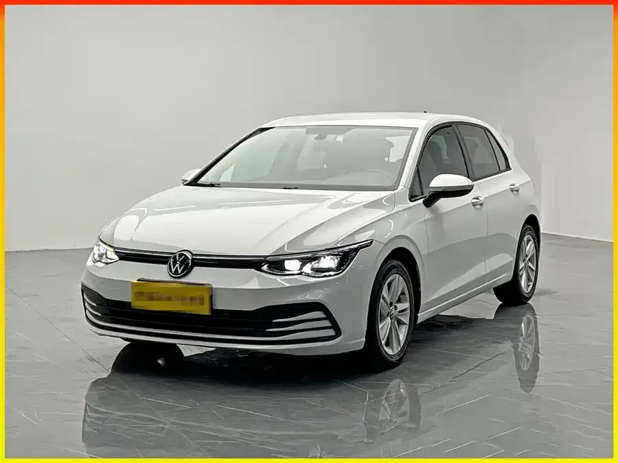 Volkswagen golf Golf 2023 200TSI DSG 2023 — фото 1, купить с доставкой в Москву