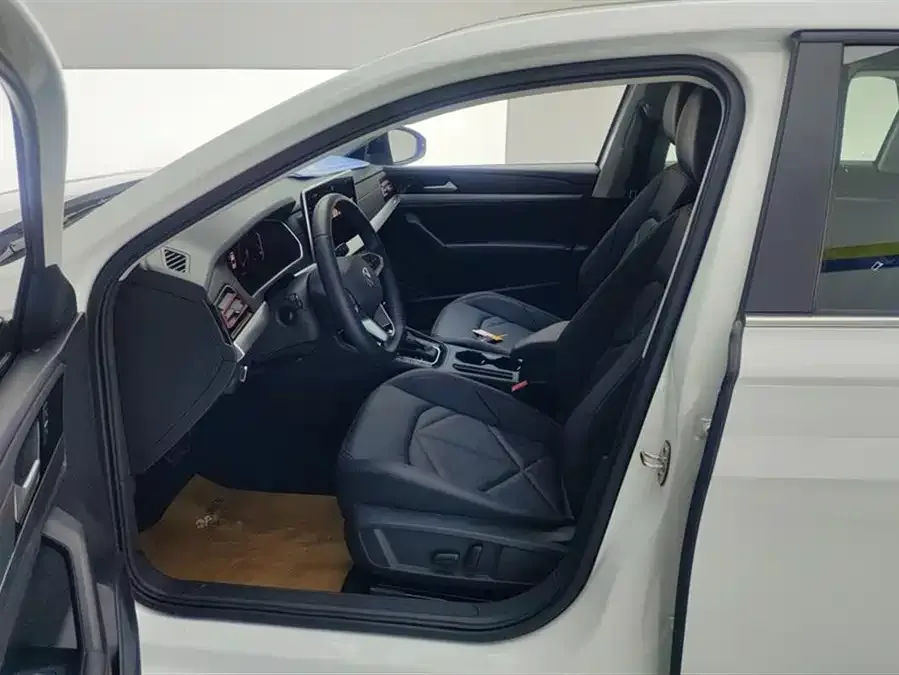 Volkswagen Lavida Lavida 2024 300TSI DSG Starry Sky Leading Edition 2024 — миниатюра 3