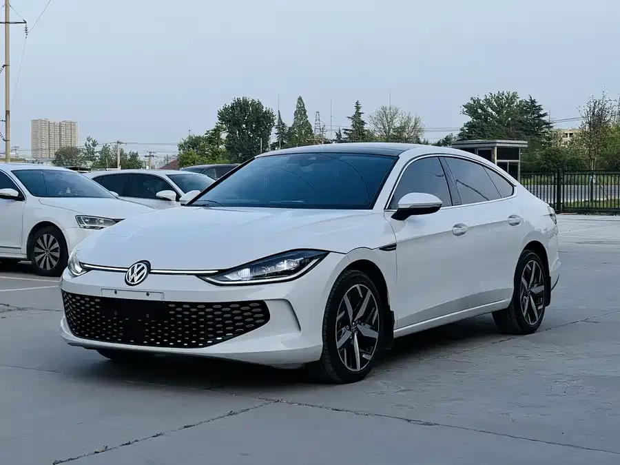 Volkswagen Lamando 2023 Lingdu Lingdu L 280TSI DSG Cool Edition 2023 — фото 1, купить с доставкой в Москву