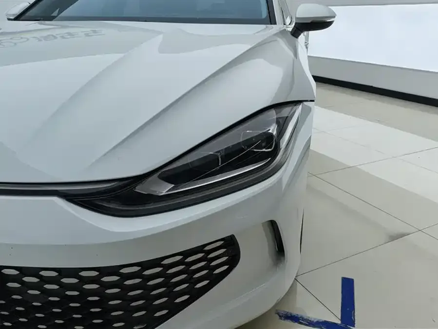 Volkswagen Lamando Lingdu 2025 Lingdu L 280TSI DSG Cool Edition 2025 — миниатюра 2