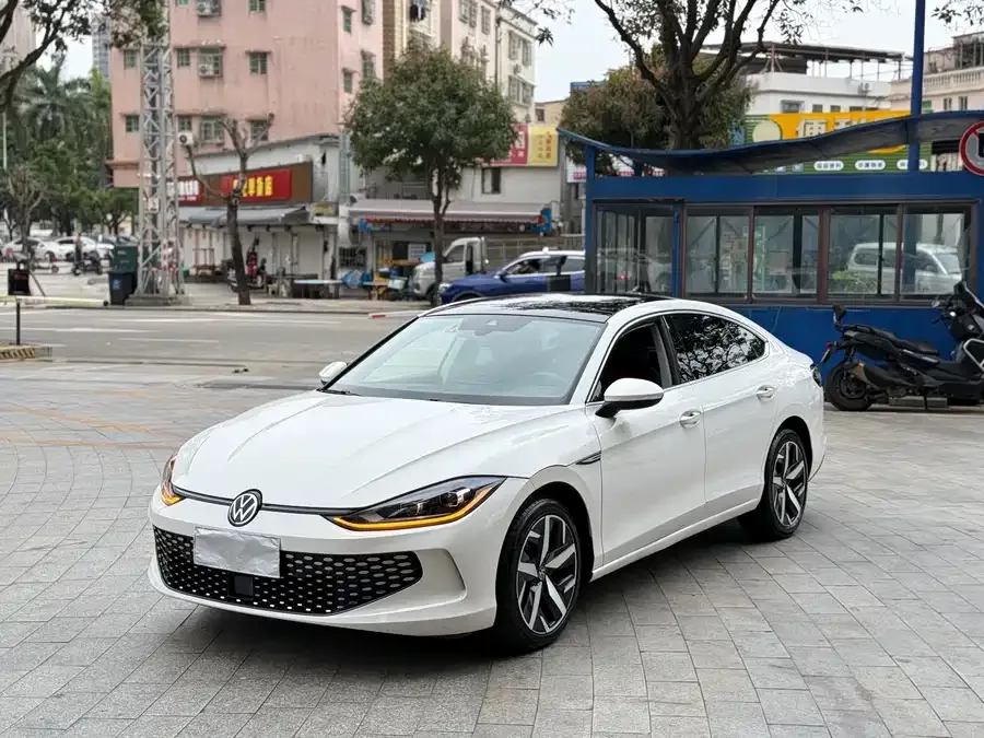 Volkswagen Lamando 2022 Lingdu Lingdu L 280TSI DSG Cool Edition 2022 — фото 1, купить с доставкой в Москву