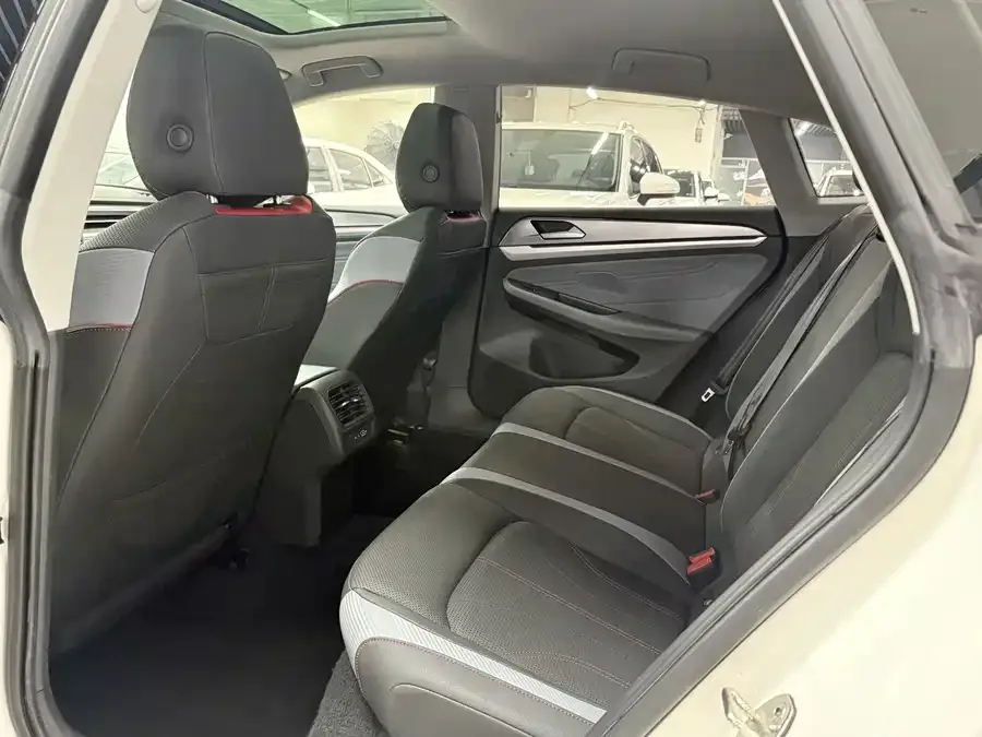 Volkswagen Lamando 2022 Lingdu Lingdu L 280TSI DSG Cool Edition 2023 — миниатюра 3