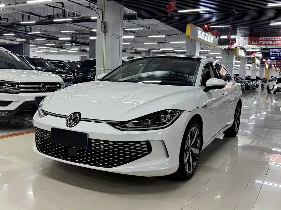 Volkswagen Lamando 2022 Lingdu Lingdu L 280TSI DSG Cool Edition 2023 — фото 1, купить с доставкой в Москву