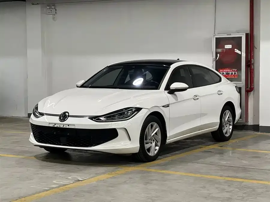 Volkswagen Lamando 2022 Lingdu Lingdu L 280TSI DSG Hot Edition 2022 — фото 1, купить с доставкой в Москву