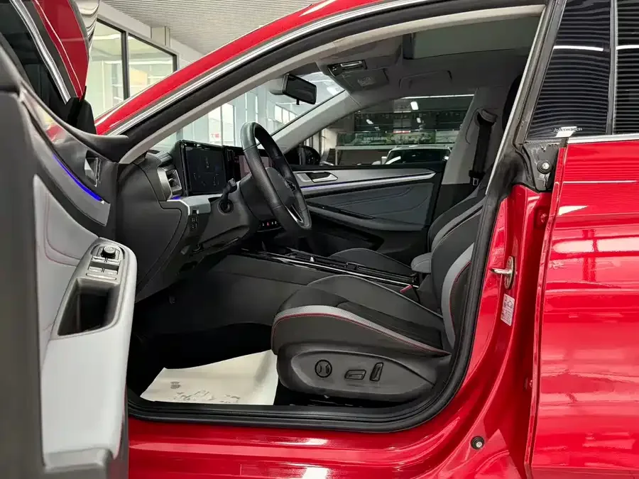 Volkswagen Lamando 2022 Lingdu Lingdu L 280TSI DSG Cool Edition 2022 — миниатюра 2