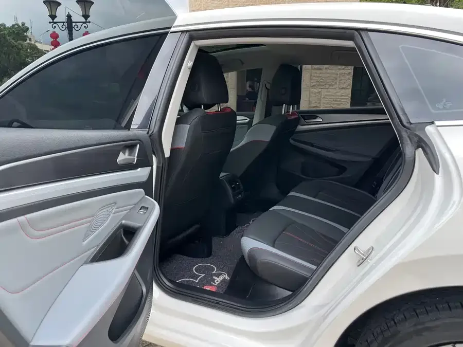 Volkswagen Lamando 2022 Lingdu Lingdu L 280TSI DSG Cool Edition 2023 — миниатюра 2