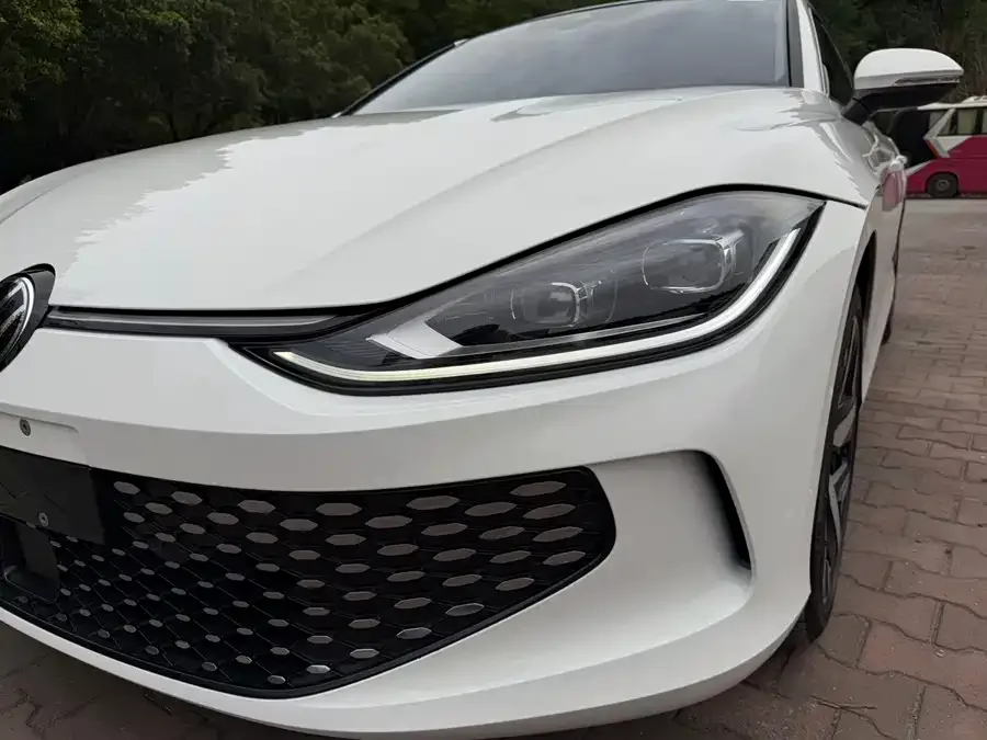 Volkswagen Lamando 2022 Lingdu Lingdu L 280TSI DSG Cool Edition 2022 — миниатюра 3