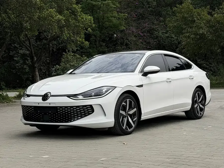 Volkswagen Lamando 2022 Lingdu Lingdu L 280TSI DSG Cool Edition 2022 — фото 1, купить с доставкой в Москву