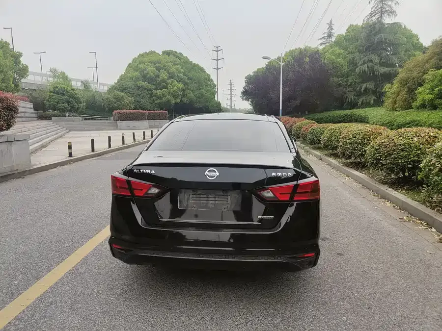 Nissan Altima Teana 2021 2.0L XL Comfort Edition 2023 — миниатюра 2