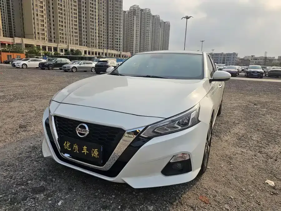 Nissan Altima Teana 2021 2.0L XL Comfort Edition 2022 — фото 1, купить с доставкой в Москву
