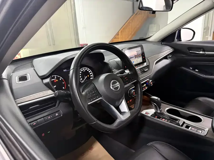 Nissan Altima Teana 2021 2.0L XL Comfort Edition 2022 — миниатюра 3