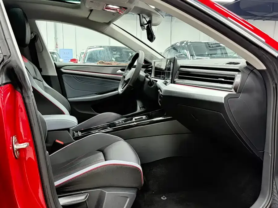 Volkswagen Lamando 2023 Lingdu Lingdu L 280TSI DSG Cool Edition 2023 — миниатюра 5