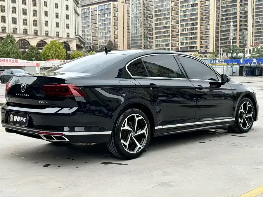 Volkswagen Magotan Magotan 2023 2 million commemorative edition 330TSI DSG luxury model 2023 — миниатюра 3