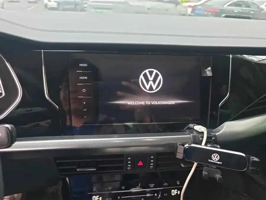 Volkswagen Passat Passat 2025 Outstanding Model 330TSI Starry Sky Elite Edition 2025 — миниатюра 4