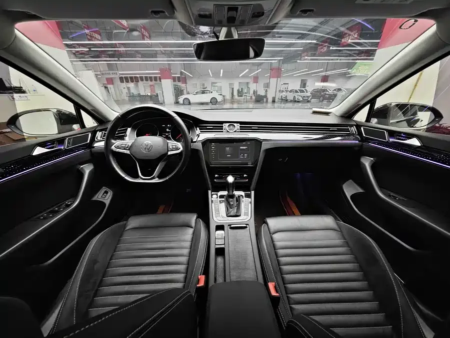 Volkswagen Magotan Magotan 2020 330TSI DSG Leading Edition 2022 — миниатюра 3