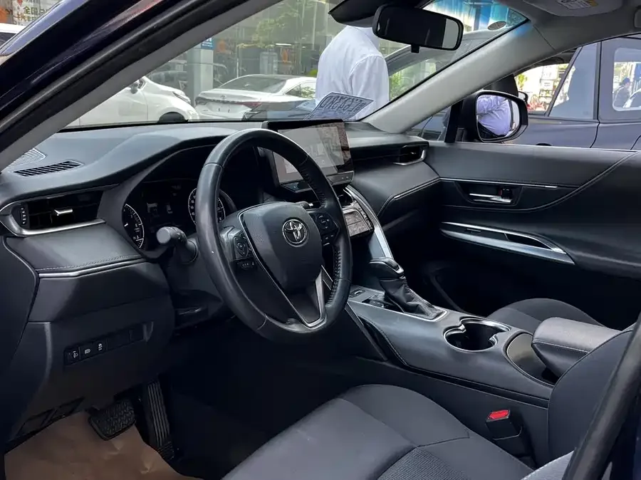 Toyota Lingfang HARRIER Lingfang Harrier 2023 2.0L CVT 2WD Progressive Edition 2023 — миниатюра 4