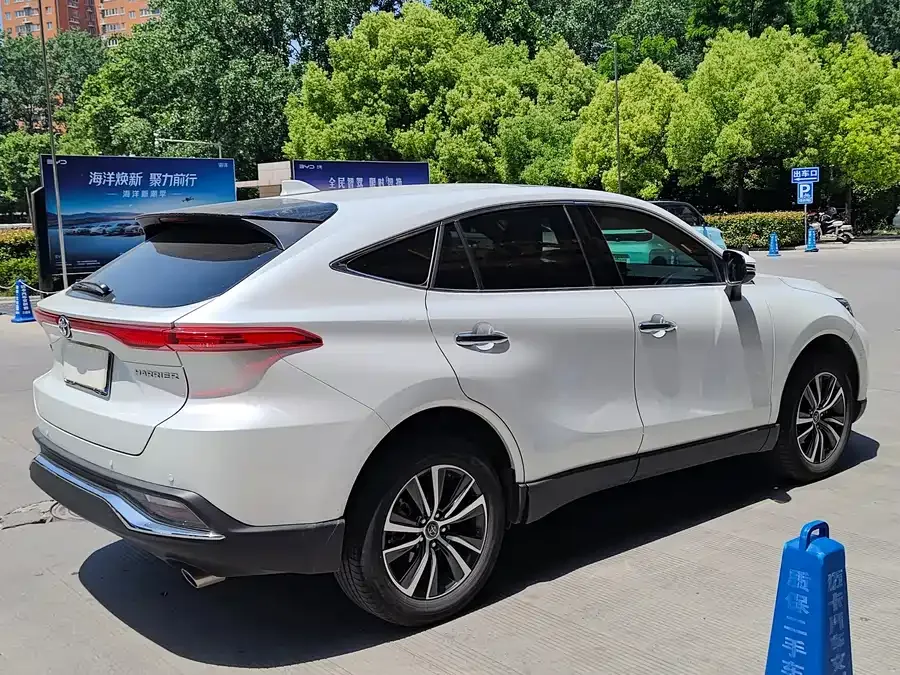 Toyota Lingfang HARRIER Lingfang HARRIER 2023 2.0L CVT two-wheel drive exclusive version 2024 — миниатюра 4