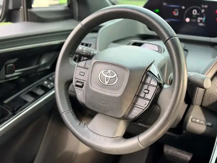 Toyota GAC bZ4X GAC Toyota bZ4X 2022 Long Range Pro 2023 — миниатюра 3
