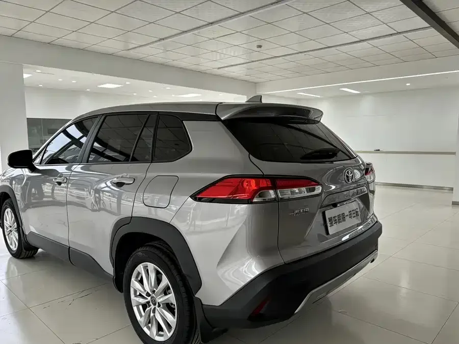 Toyota Corolla Corolla Sharp 2024 2.0L Elite Edition 2024 — миниатюра 3