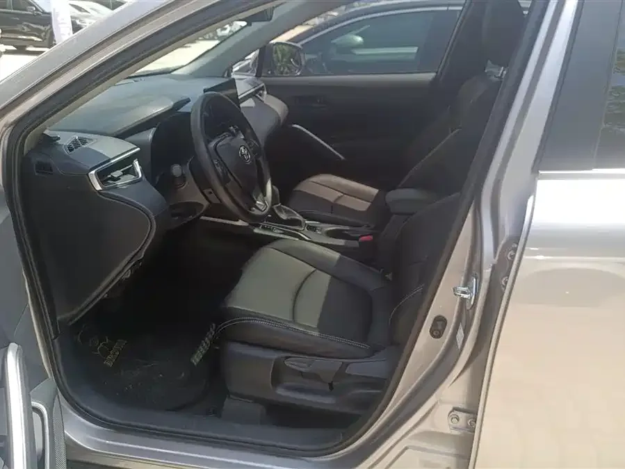 Toyota Corolla Corolla Sharp 2023 2.0L Elite Edition 2024 — миниатюра 3