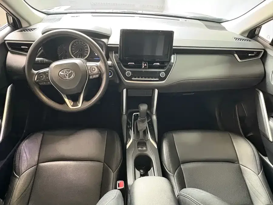 Toyota Frontlander Fenglanda 2022 2.0L CVT Leading Edition 2022 — миниатюра 2