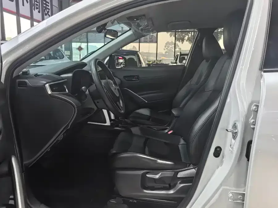 Toyota Frontlander Fenglanda 2024 2.0L CVT Elite Edition 2024 — миниатюра 3