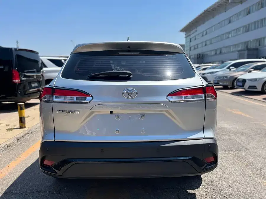 Toyota Frontlander Fenglanda 2022 2.0L CVT Elite Edition 2022 — миниатюра 2
