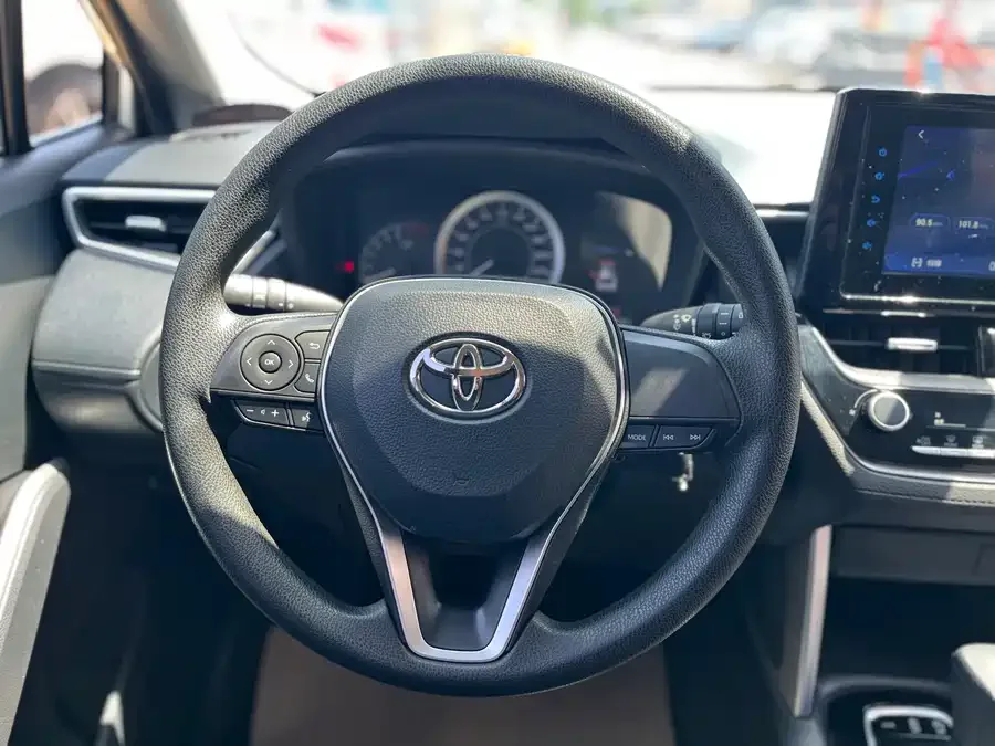 Toyota Frontlander Fenglanda 2022 2.0L CVT Elite Edition 2022 — миниатюра 5