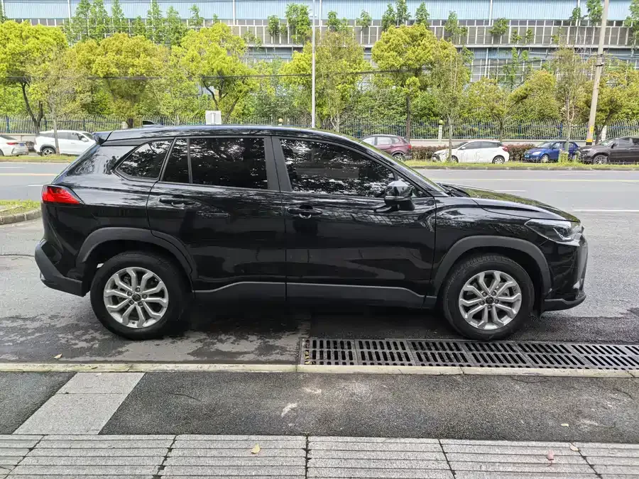 Toyota Frontlander Fenglanda 2023 2.0L CVT Elite Edition 2023 — миниатюра 2
