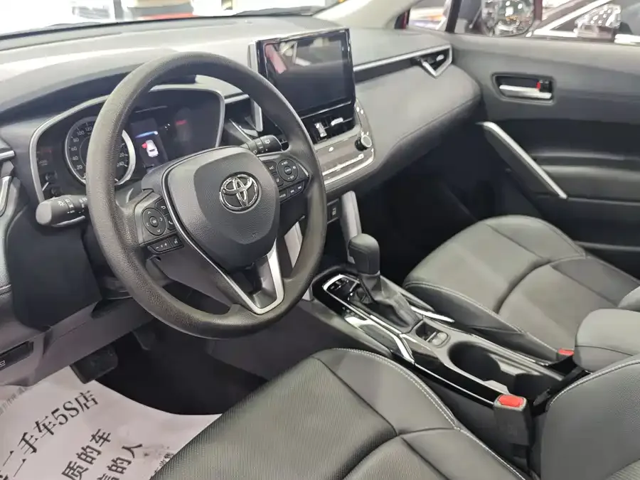 Toyota Frontlander Fenglanda 2022 2.0L CVT Luxury PLUS Edition 2022 — миниатюра 3