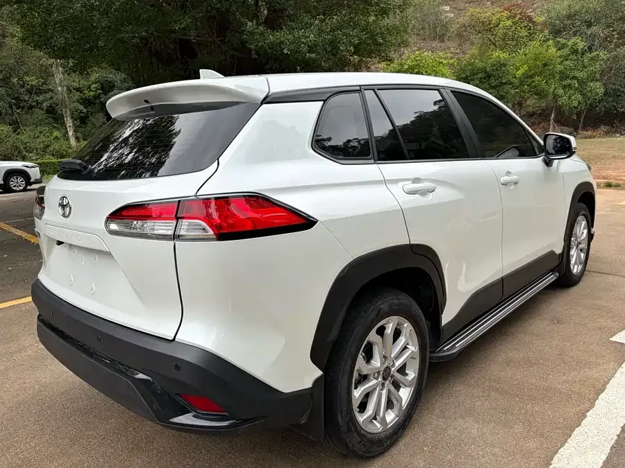 Toyota Frontlander Fenglanda 2023 2.0L CVT Elite Edition 2023 — миниатюра 3