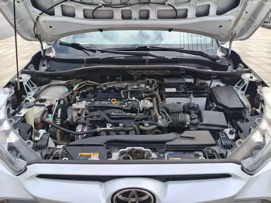 Toyota Frontlander Fenglanda 2022 2.0L CVT Luxury Edition 2022 — миниатюра 4