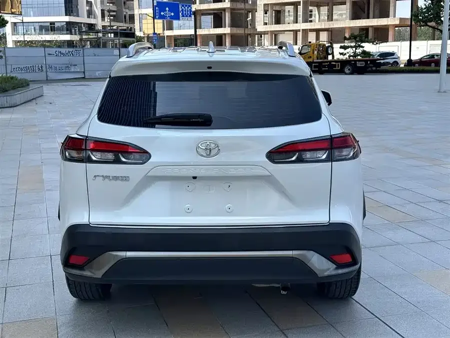 Toyota Frontlander Fenglanda 2023 2.0L CVT Luxury Edition 2024 — миниатюра 3