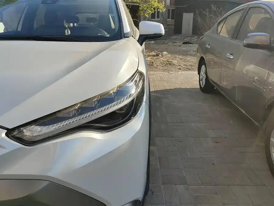 Toyota Frontlander Fenglanda 2022 2.0L CVT Luxury PLUS Edition 2022 — миниатюра 2