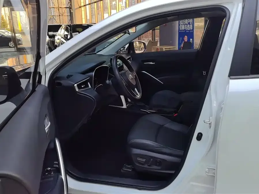 Toyota Frontlander Fenglanda 2023 2.0L CVT Luxury Edition 2023 — миниатюра 3